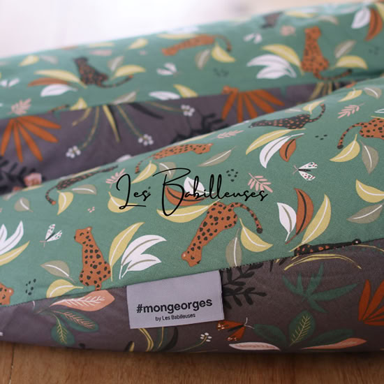 Coussin d'allaitement rechargeable avec housse coton - HUGO
