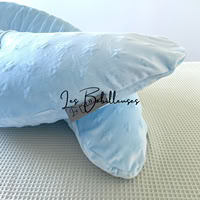 Coussin d'allaitement Douceur rechargeable avec housse Minky - BLEU CIEL A ETOILES