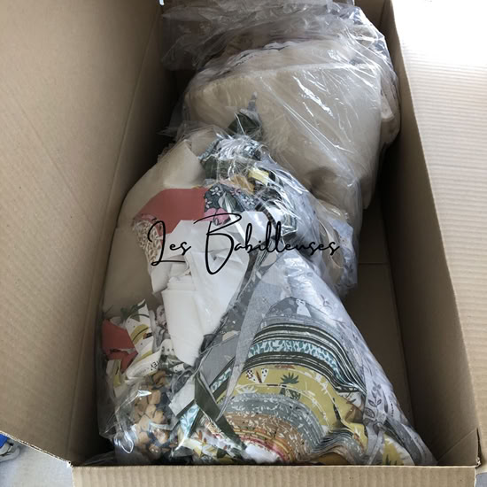 Un carton de chutes de nos tissus