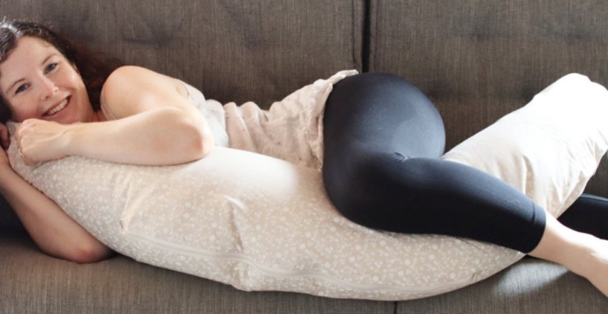 Les positions principales à adopter avec son coussin de maternité